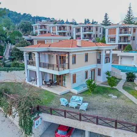 Luxury Mountain 15 Minutes To Sea Villa